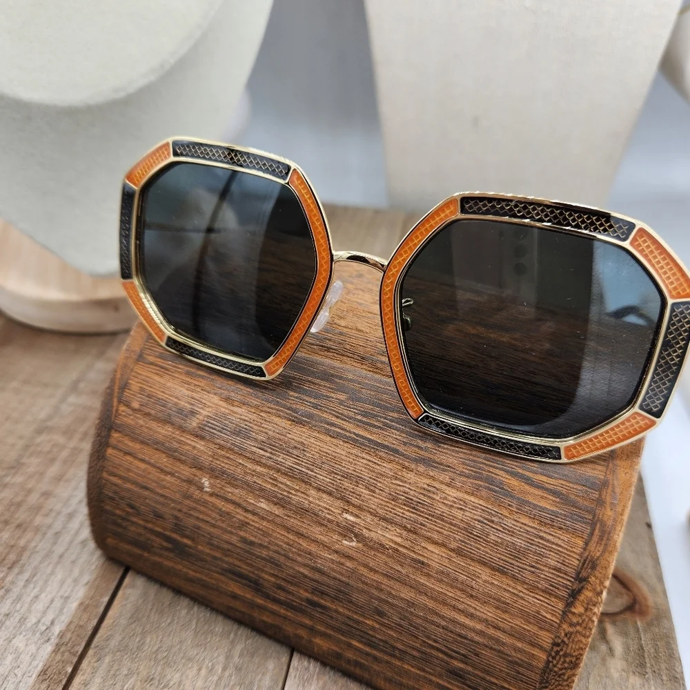 NEW! Tory Burch Shades • Green & Orange Sunglasses • Oversized Lenses